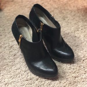 Michael Kors black heels